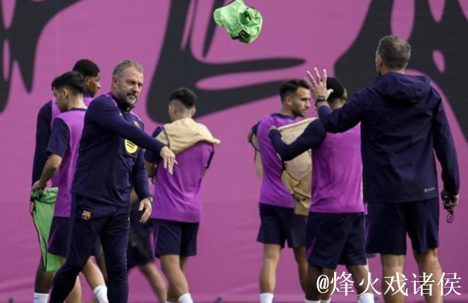 世体:弗里克给全队放假一天,为周末的联赛恢复 世体:弗里克给全队放假一天,为周末的联赛恢复