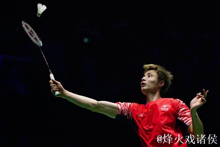 十五运会羽毛球资格赛：石宇奇上演逆转好戏 郑思维复出首战告捷