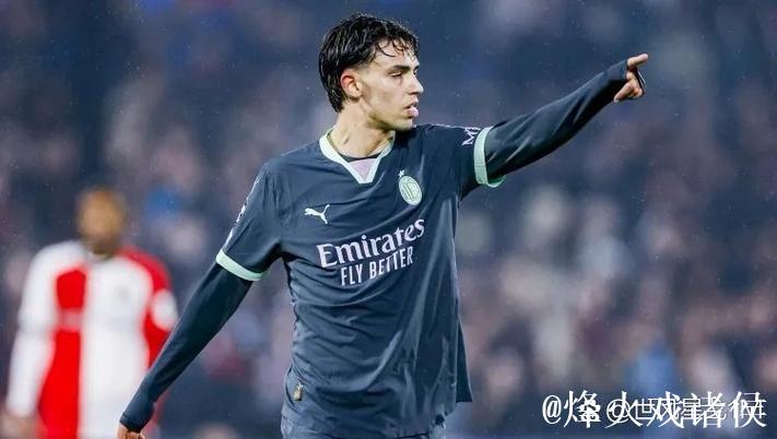 德甲最佳球员出炉：莱万力压桑乔和哈弗茨摘得殊荣