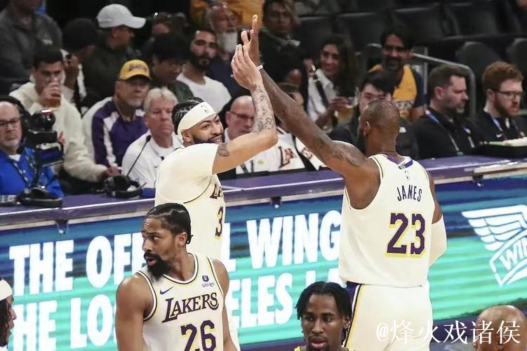 湖人火力全开：投篮命中率接近六成